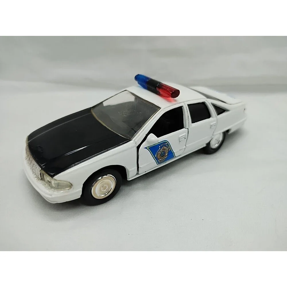 1993 Road Champs Chevrolet Caprice Alaska State Troopers Diecast Car 5